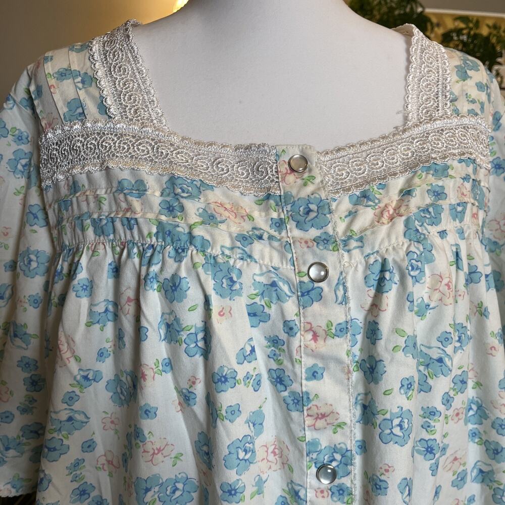 Blue Floral Pearl Snap Robe House Coat Women’s 2XL With Pockets Grannycore Cozy - Picture 2 of 10